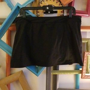 LAND'S END one piece black swim skirt 14 petite